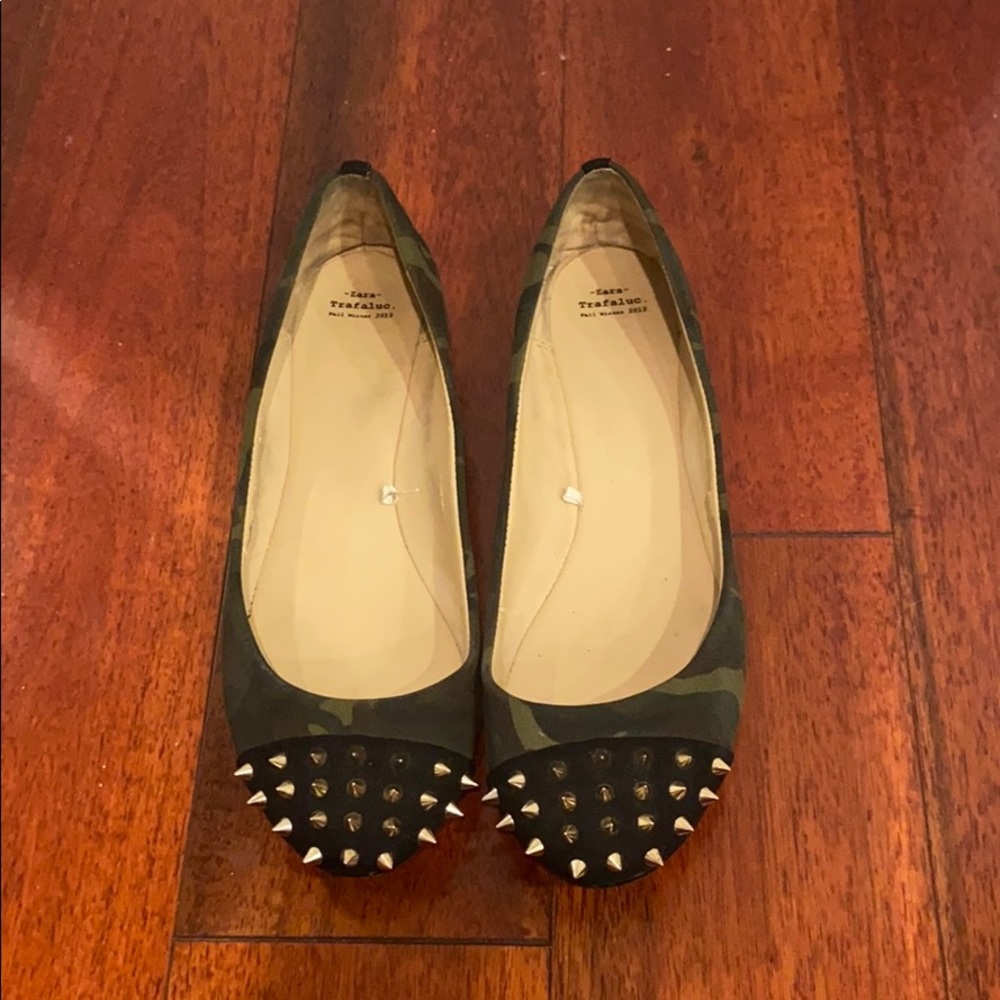 Zara Camouflage studded flats